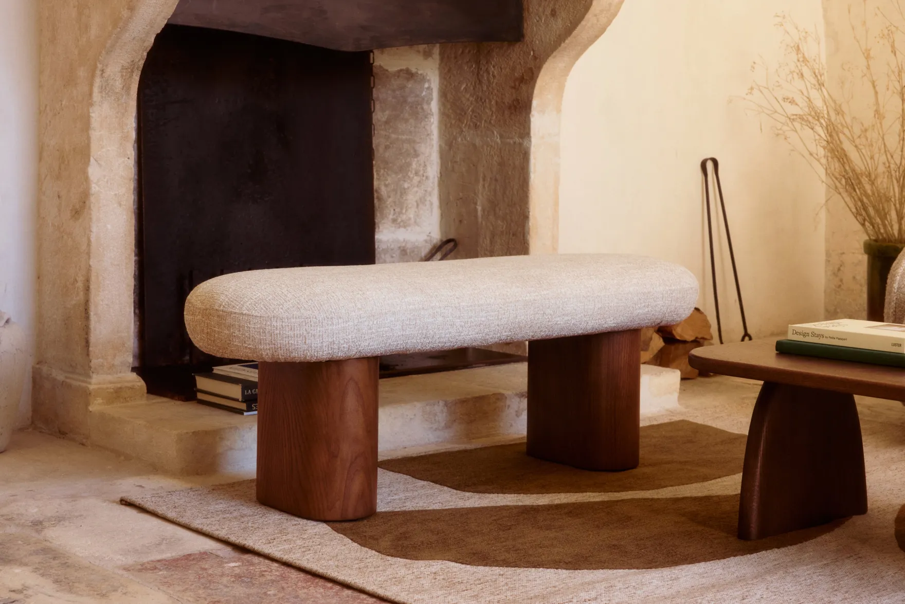 Banc, Tweed chenillé beige & Frêne massif teinte noyer, L132.5 Popa