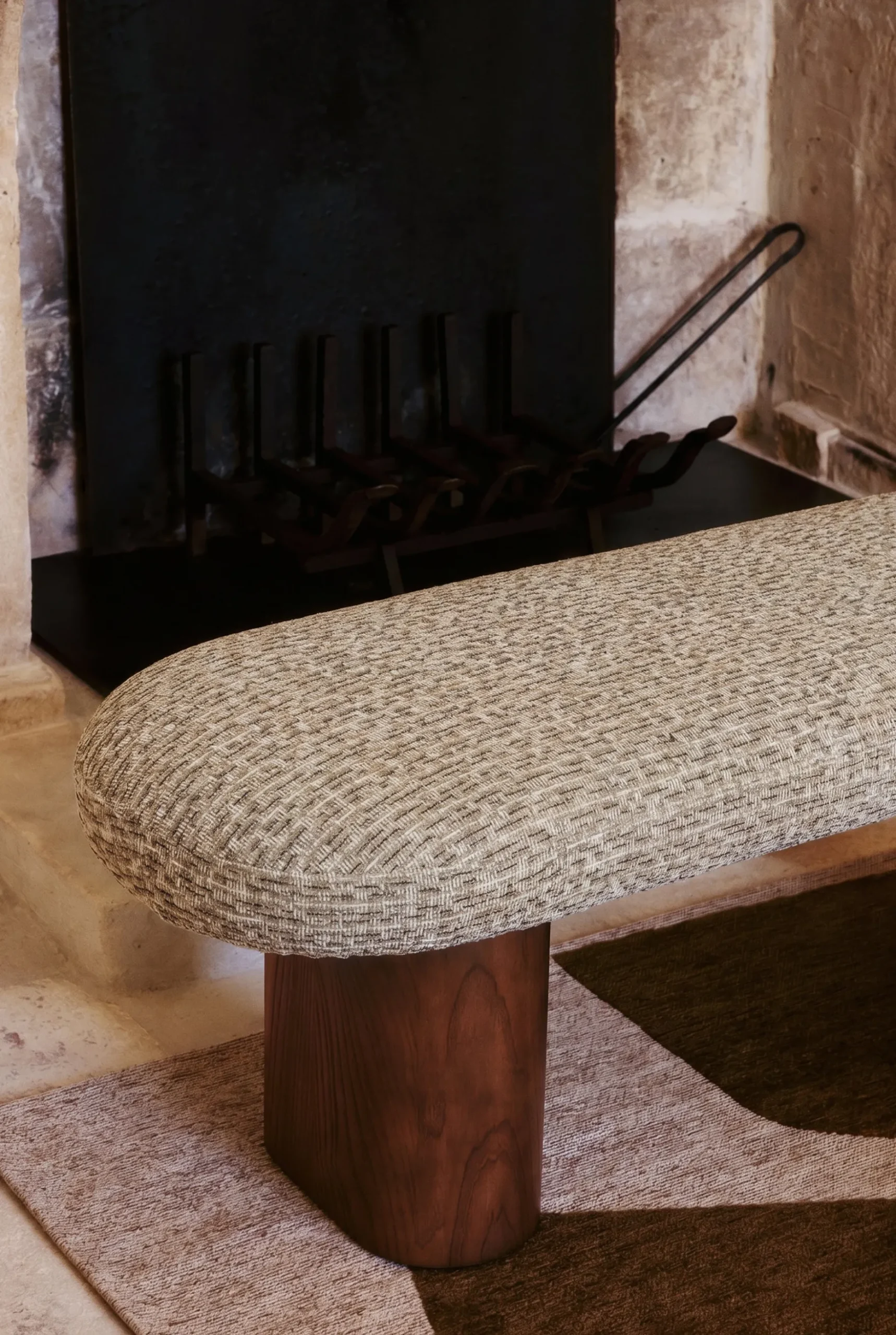 Banc, Tweed vert sauge doré & Frêne massif teinte noyer, L132.5 Popa