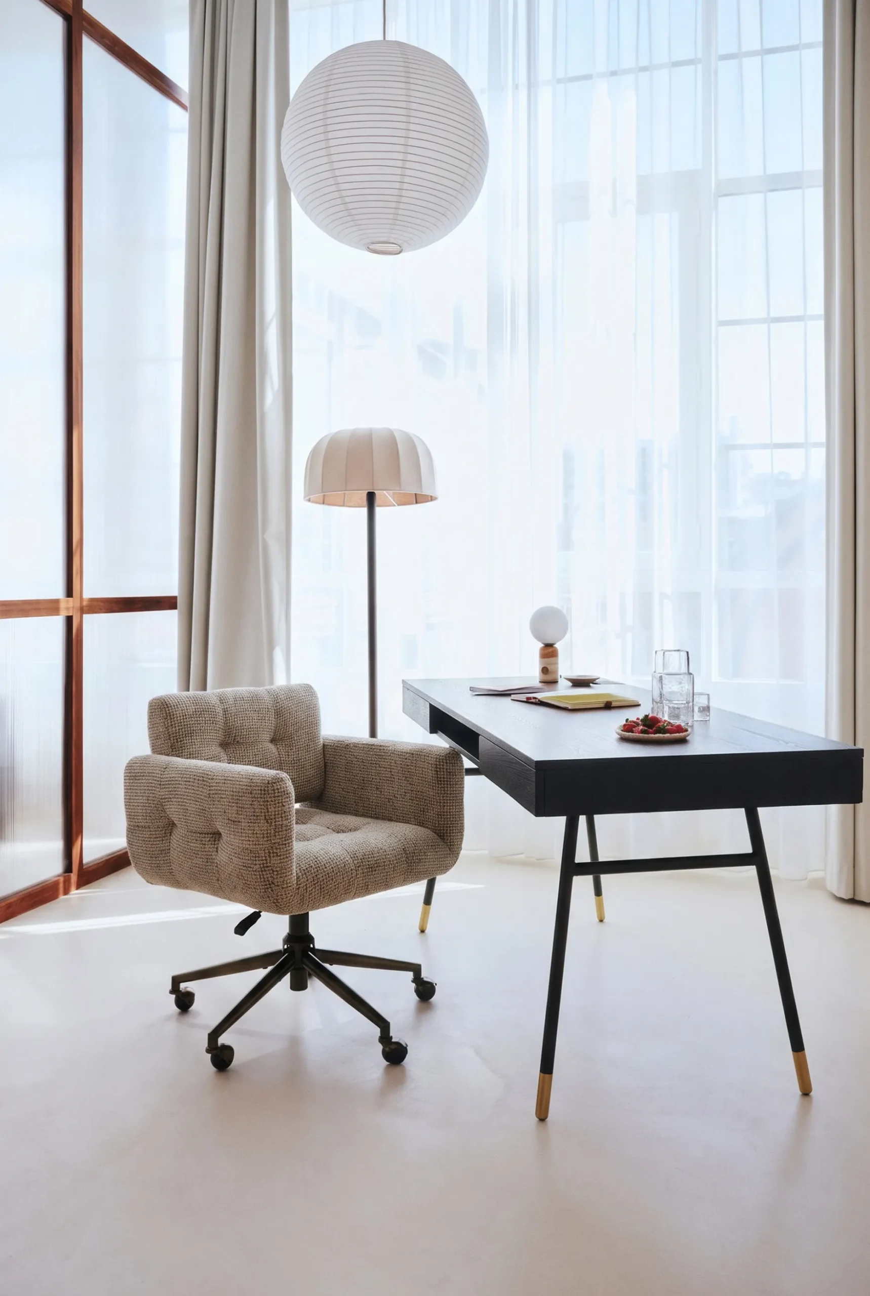 Bureau, Bois de frêne, métal noir & doré, L180 Solomon