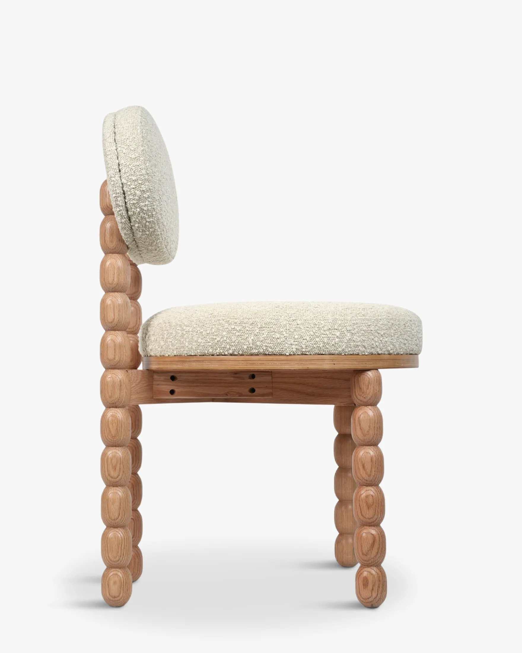 Chaise, Blanc avoine bouclé & bois de chêne Bold