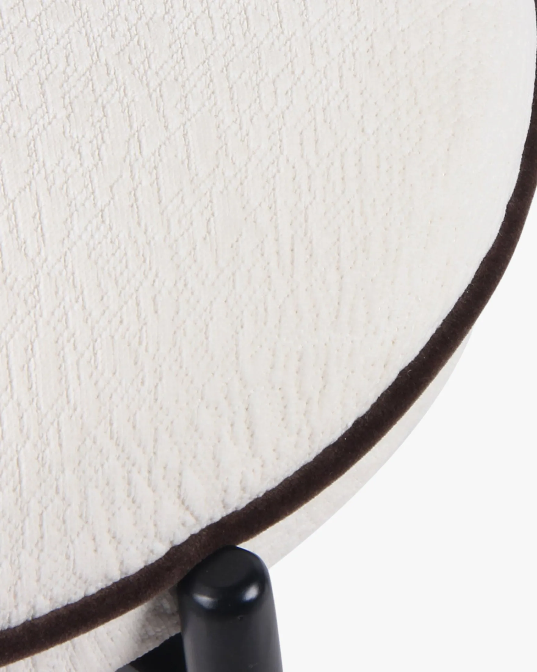 Chaise, Blanc écru texturé & métal noir Arty