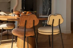 Chaise, Blanc écru texturé & métal noir Arty