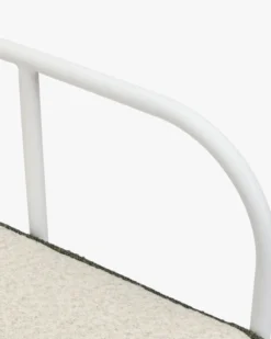 Chaise de jardin avec accoudoirs, Beige bouclé, vert sauge & métal blanc Maddalena