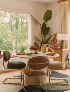 Chaise design, Tissu teddy camel & métal chromé Amberta