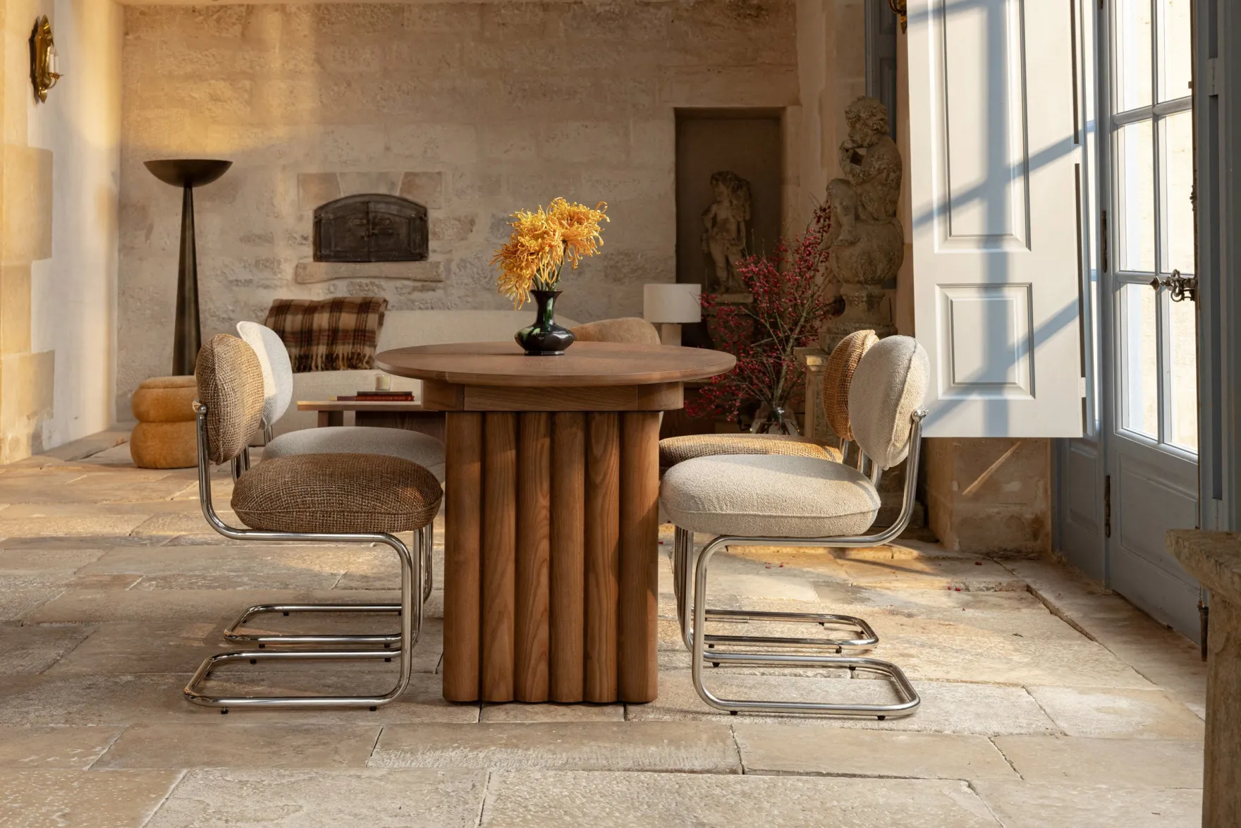 Chaise, Tweed marron caramel & métal chromé Amberta