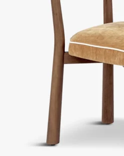 Chaise, Velours chenillé camel doré & Frêne massif Anna