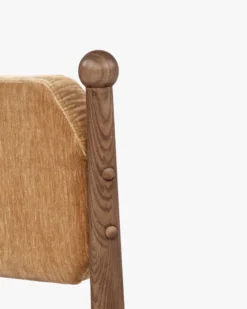 Chaise, Velours chenillé camel doré & Frêne massif Anna