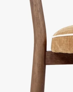 Chaise, Velours chenillé camel doré & Frêne massif Anna
