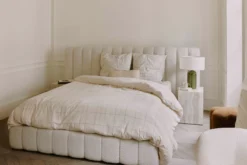 Lit 160x200, Blanc avoine bouclé & bois blond Snowy