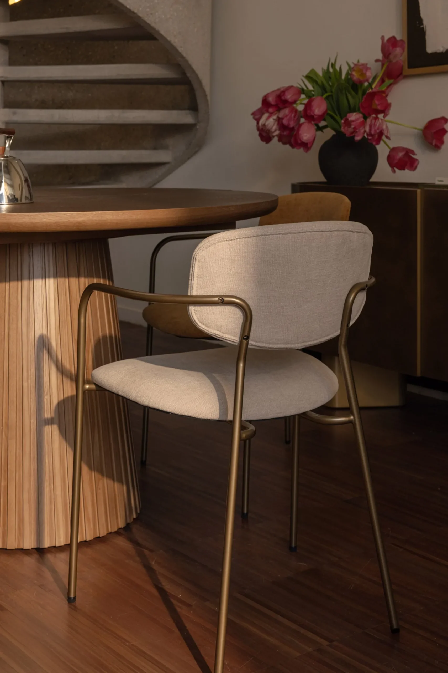 Lot de 2 chaises empilables, Beige déperlant & métal cuivré Aya