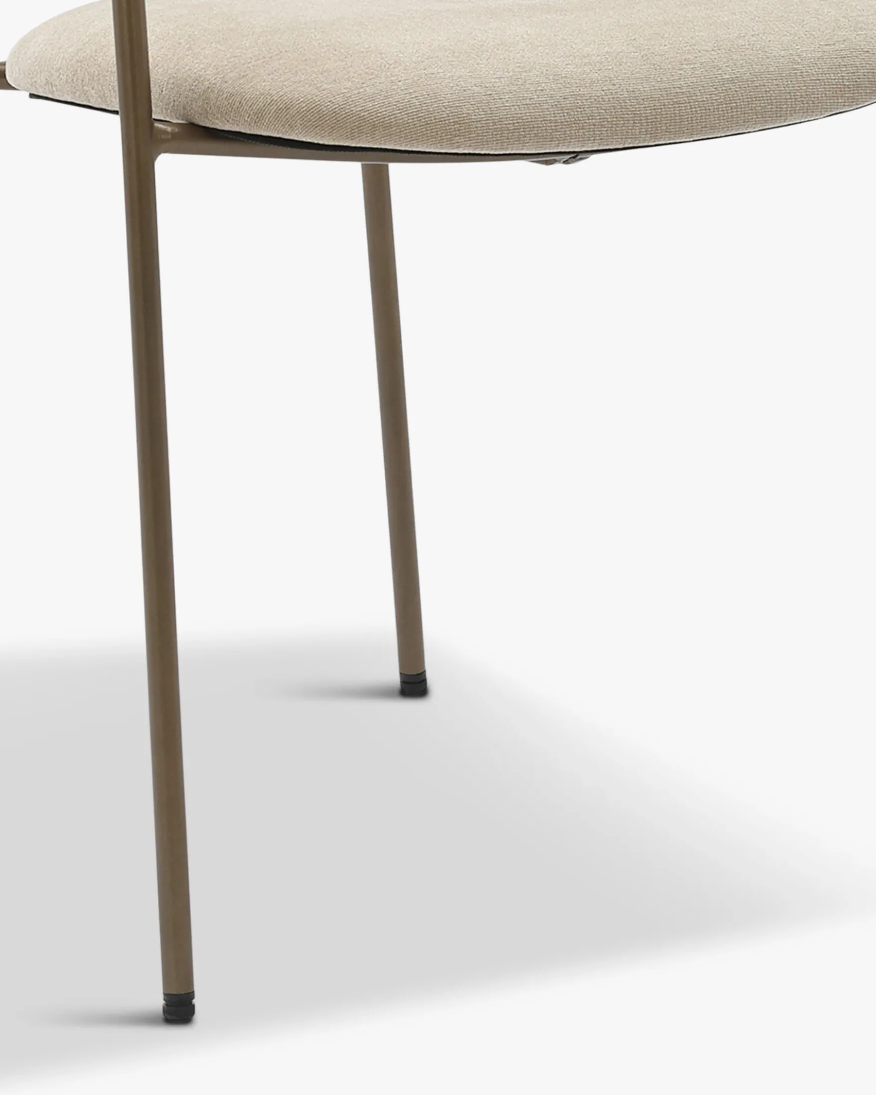 Lot de 2 chaises empilables, Beige déperlant & métal cuivré Aya