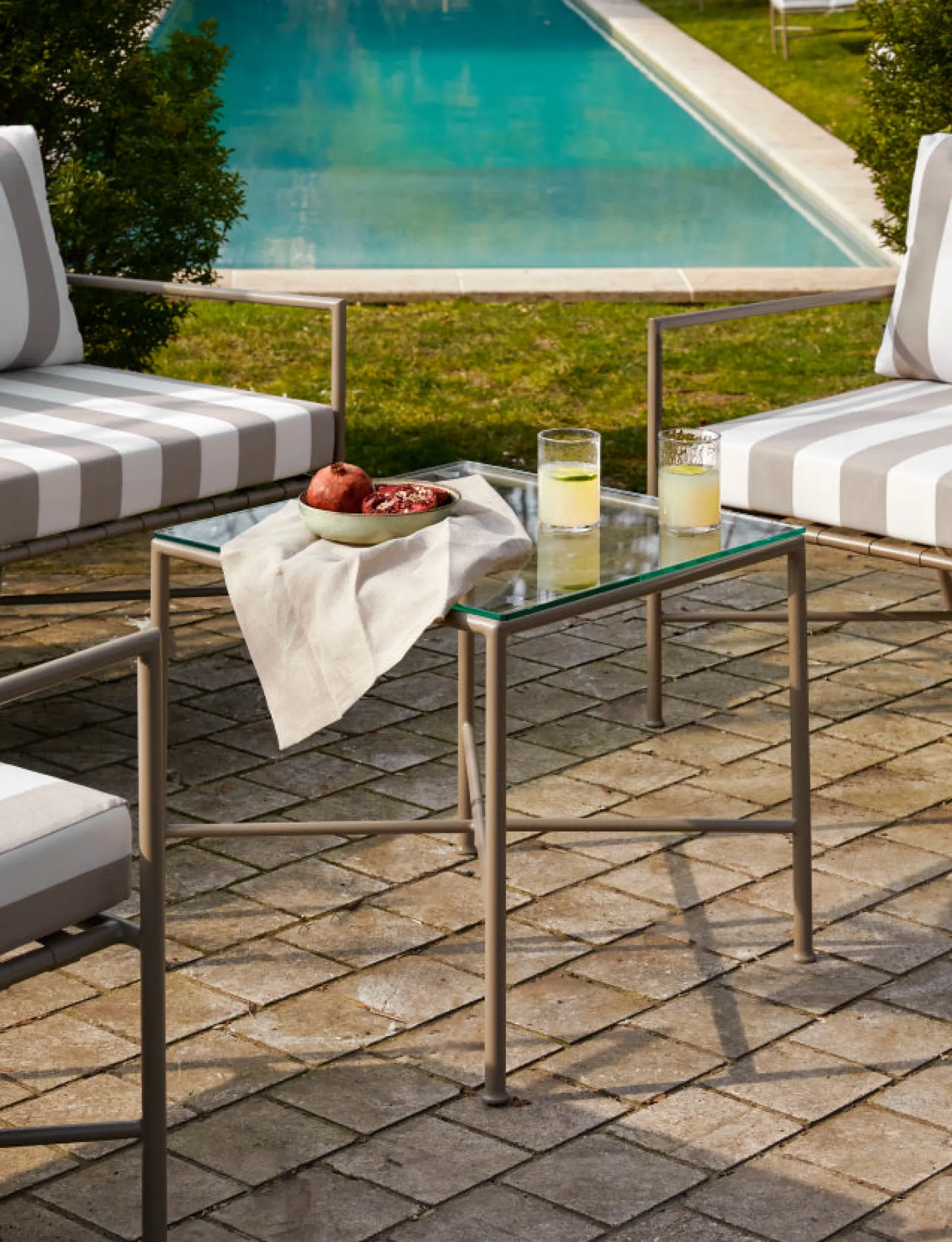 Salon de jardin, Canapé + Fauteuil + Table, Taupe Rayé & Métal taupe Bel air