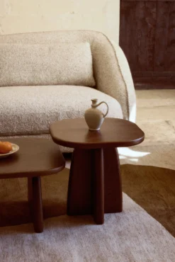 Table d'appoint, Bois de chêne massif teinte noyer, H46 Ellios