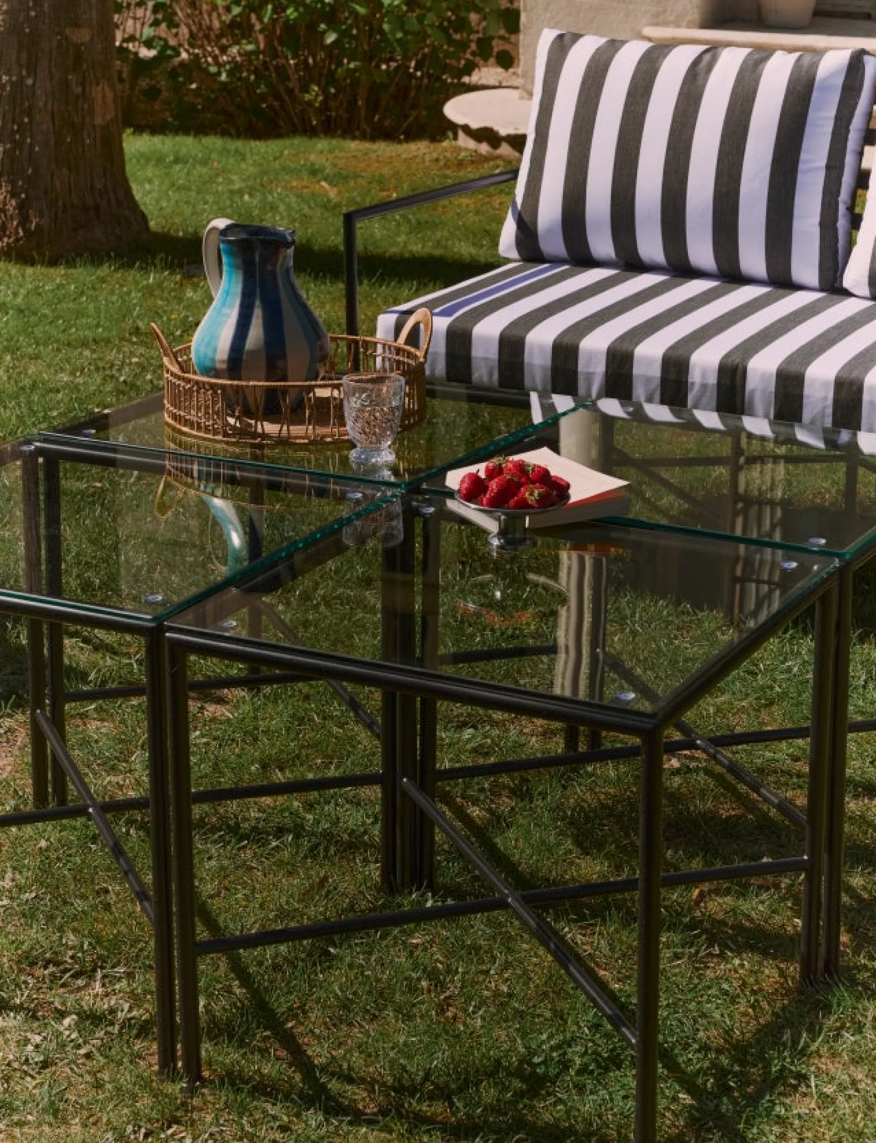 Table d'appoint de jardin, Verre transparent & métal noir Bel Air